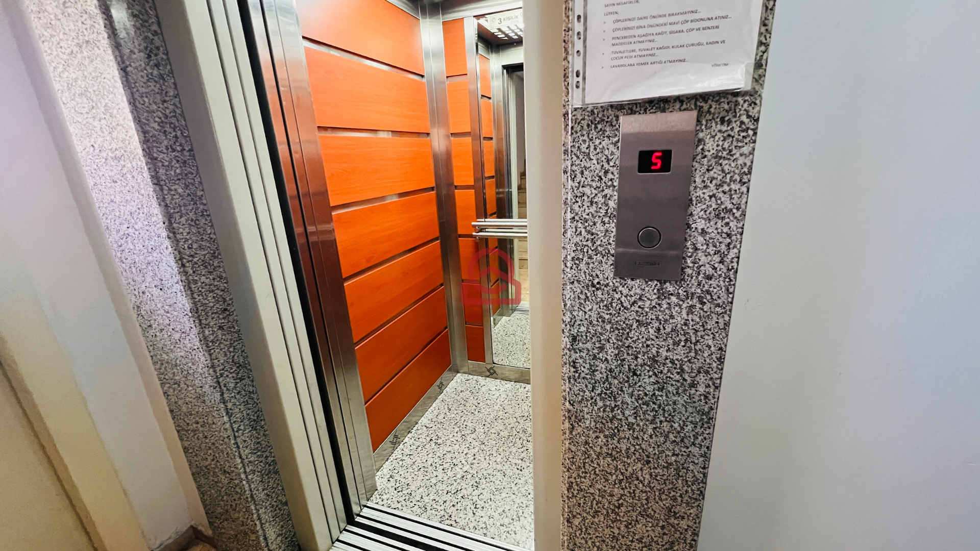 Beşiktaş 2+1 Flat 18