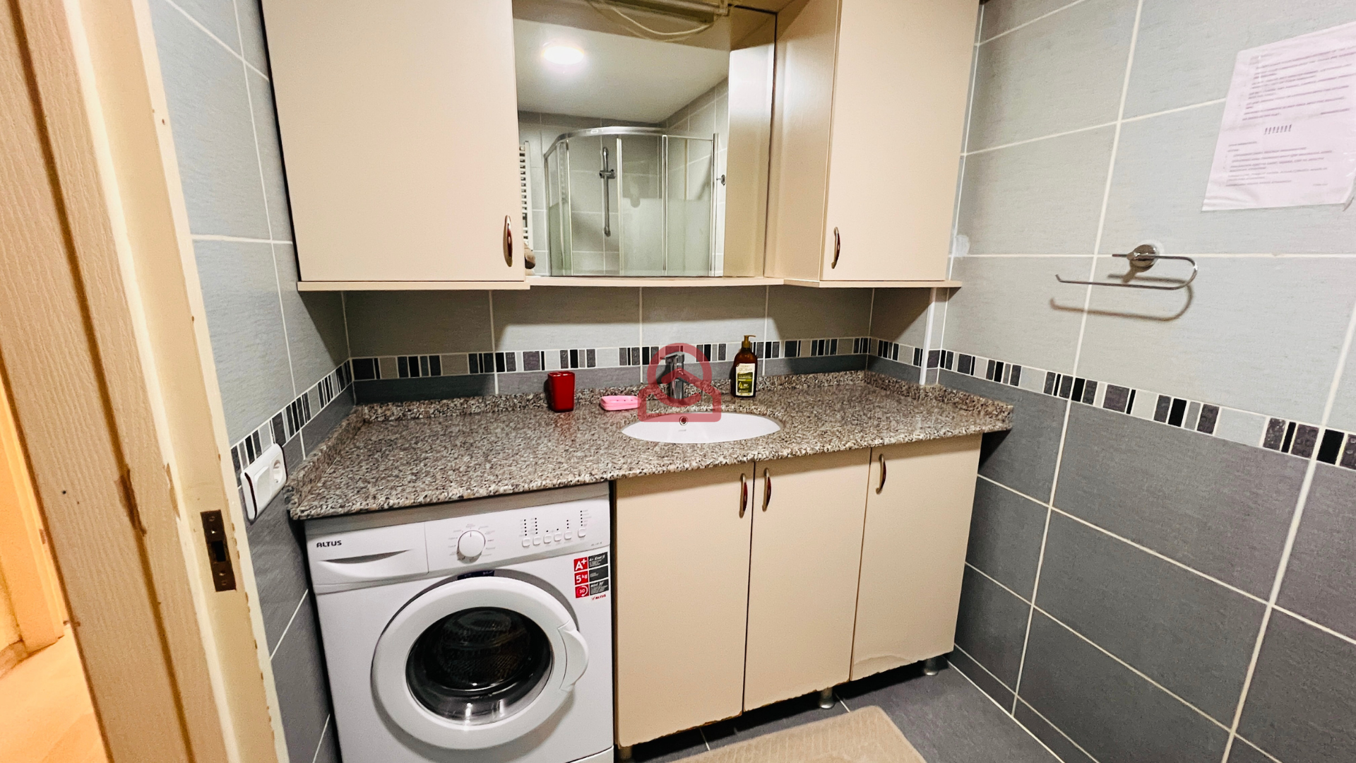 Beşiktaş 2+1 Flat 9