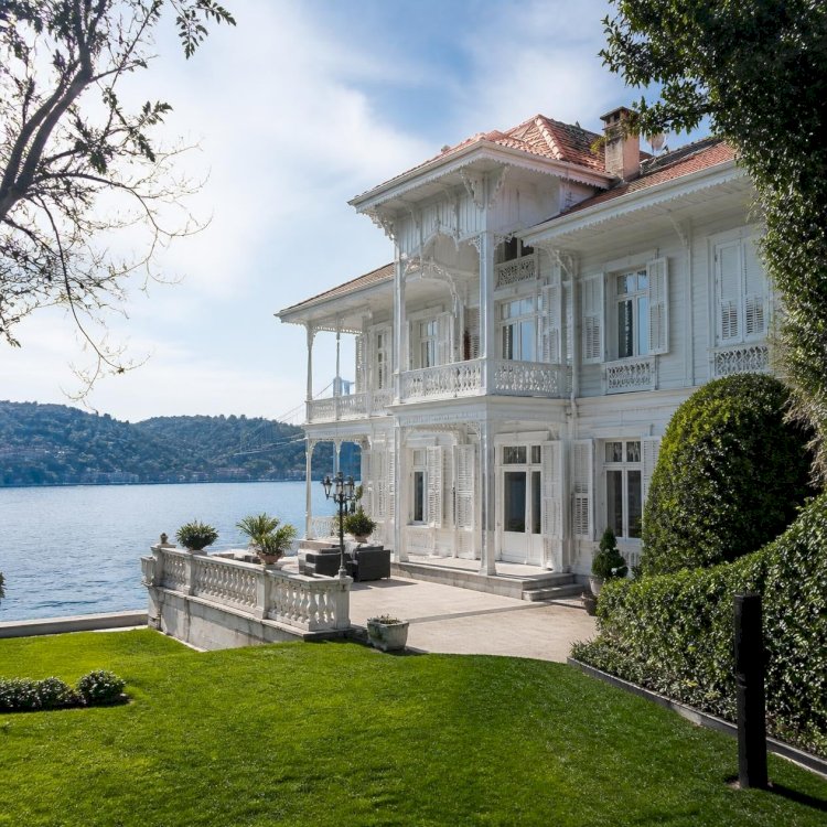 Selling a Historic Mansion in Besiktas: The Strategic Importance of Reaching the Right Buyer